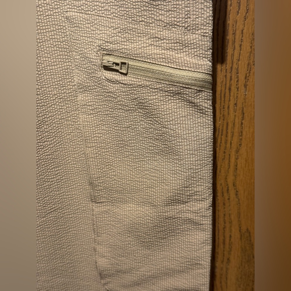 Sage Collective Women's Capri Zip Cargo Pockets Pants in tan. Size Large - Picture 5 of 11